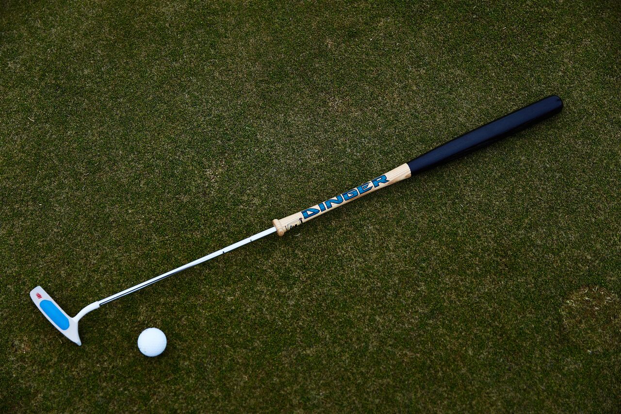 Dinger Black Barrel Putter